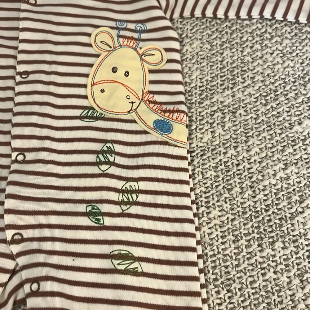 Baby 9 Month Footies Onsie PJs Brown & Crean Striped Giraffe by Little Me (New)